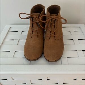 Toms Chestnut Suede Lace-Up Ankle Booties